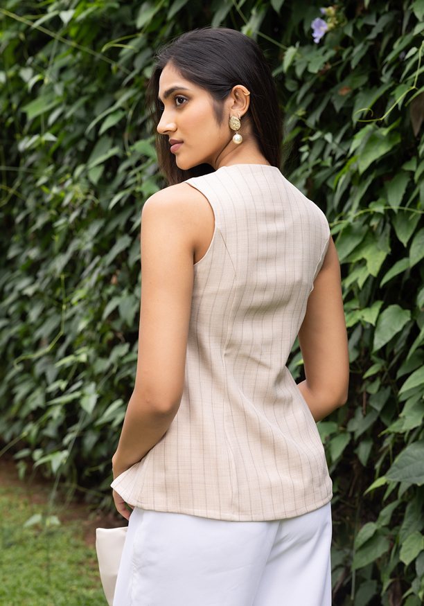 JANET SLEEVELESS BEIGE BLOUSE